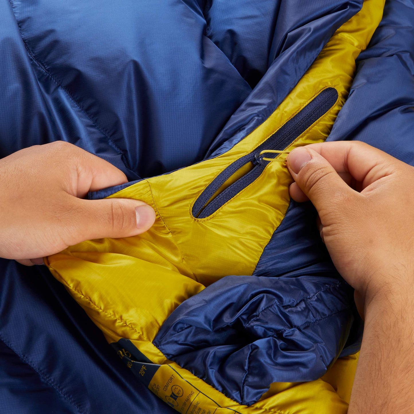 Rab NEUTRINO 800 REG - Winterschlafsack