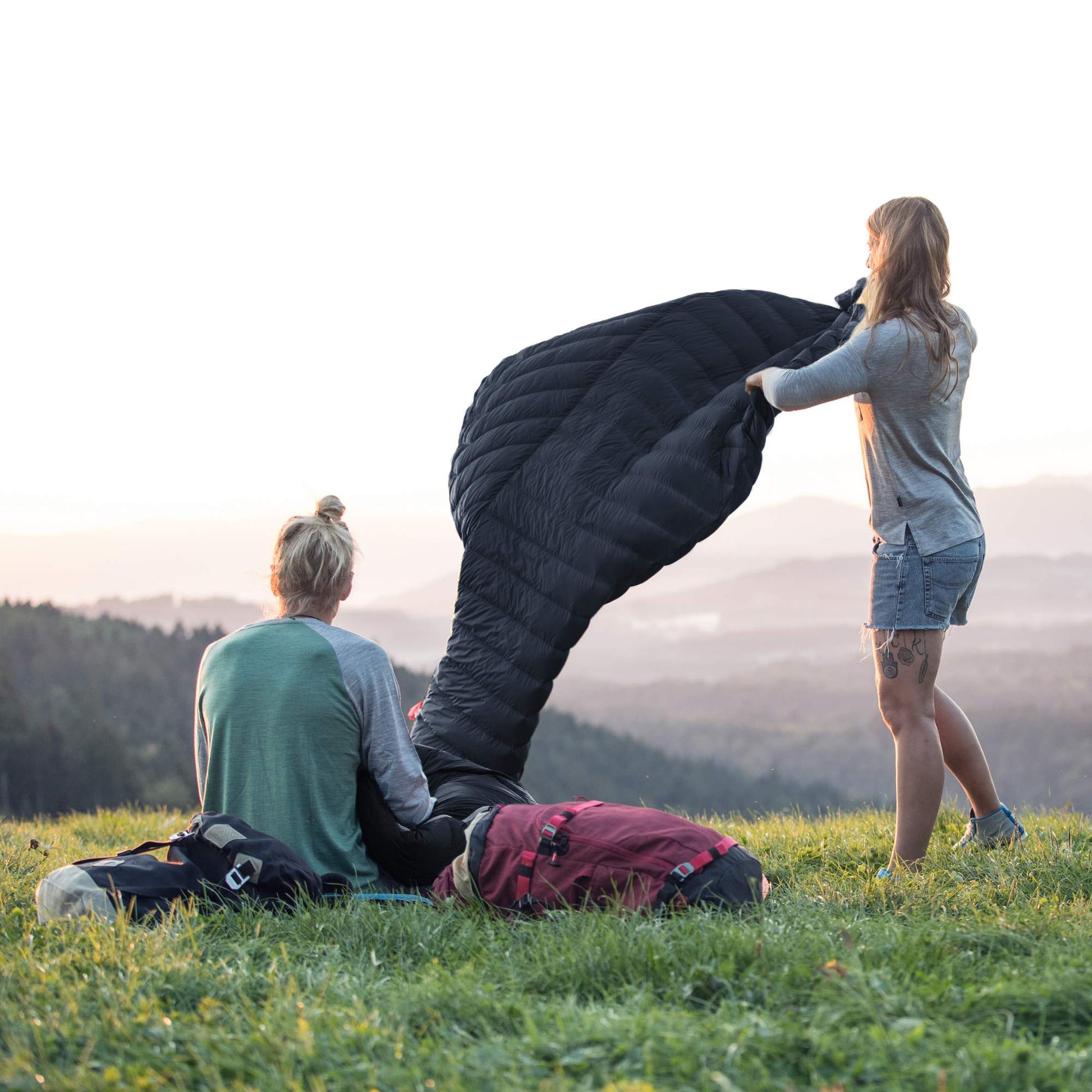 Grüezi Bag BIOPOD DOWNWOOL EXTREME LIGHT 185 BLACK EDITION - Sommerschlafsack